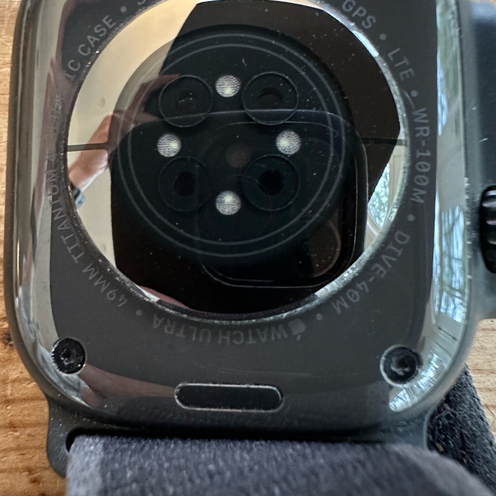 Apple Ultra Watch - Picture 5 of 7